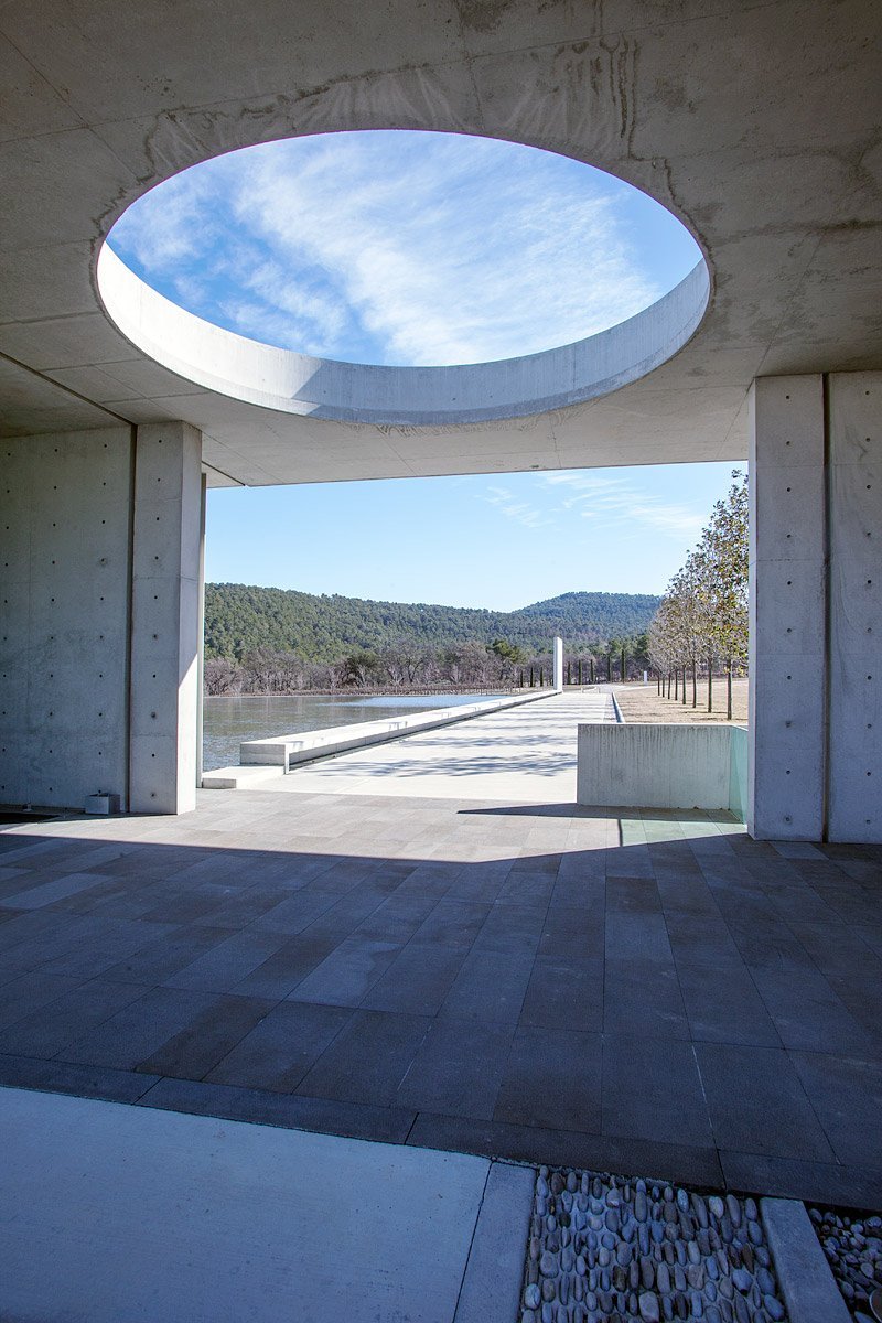 Art Center, Chateau Lacoste, le Puy Ste Reparade - Architecte : Tadao Ando - Photographie : Denis Dalmasso